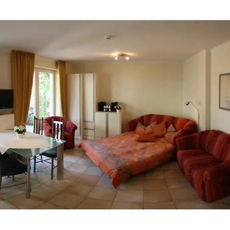 Ośrodek wypoczynkowy Moderne Strandvilla Strandnah Stra 3*